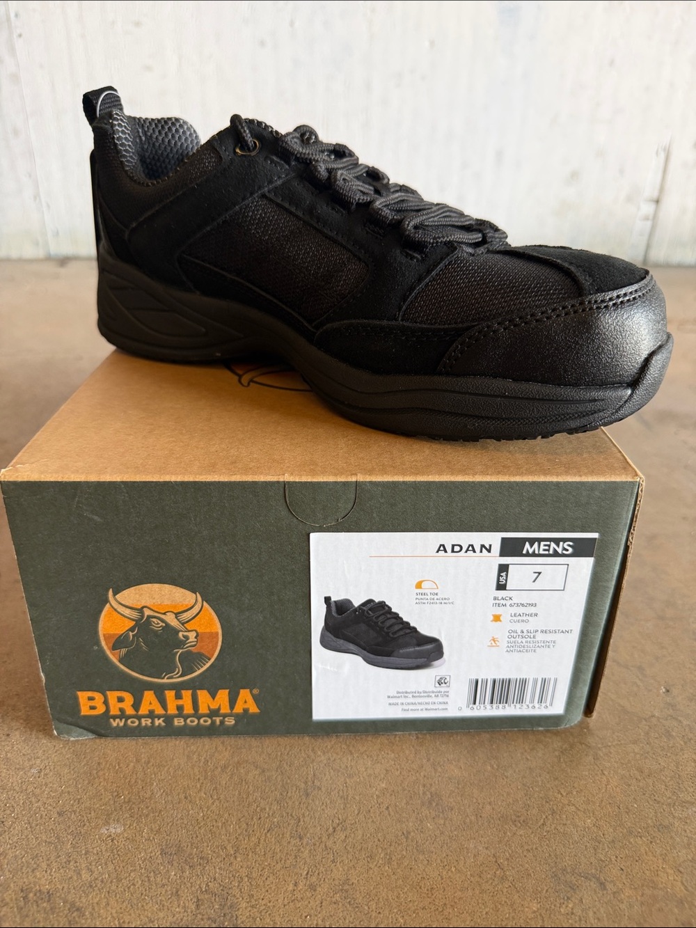Brahma Adan Men's Black Athletic Steel Toe Work Sneaker. NIB SIZE 7